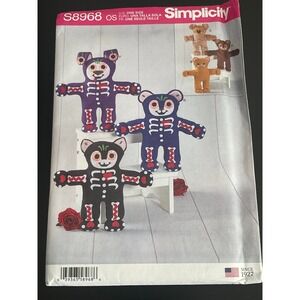 00540 - Simplicity S8968 Stuffed Animal Pattern Teddy Bear Skeleton - UNCUT‎